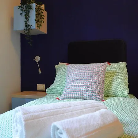 De La Gare - Dortoir & *