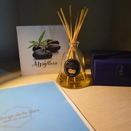 De La Gare - Dortoir & * Hone