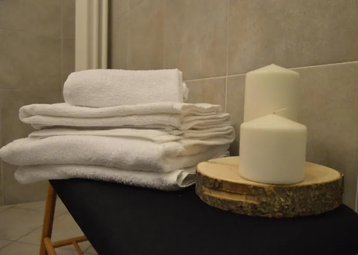 De La Gare - Dortoir & Hostel